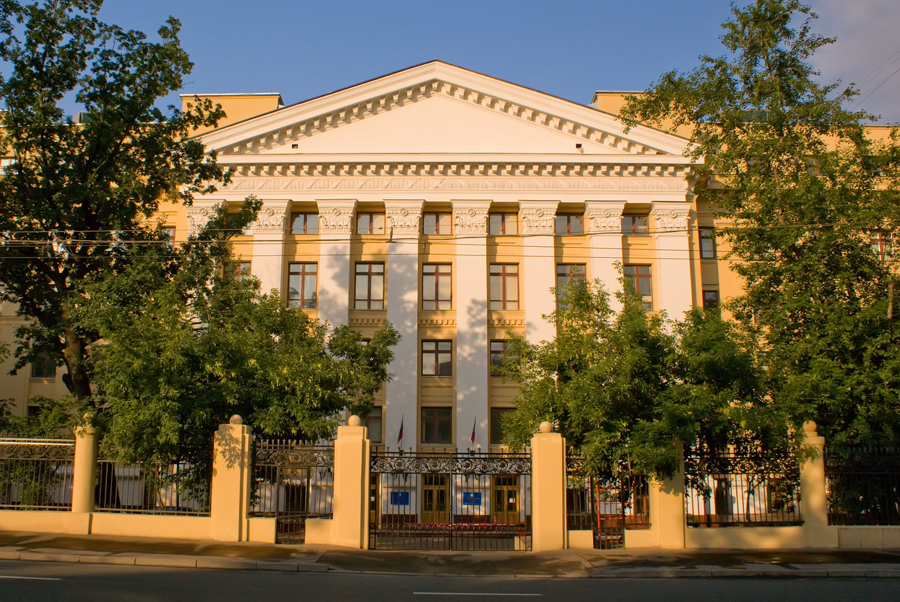 МУМ - Международный университет в Москве